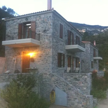 Semesterbostad The Stone House *